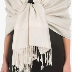 Altare Ivory Cream Shawl Scarf Pashmina Soft 71 L x 24” Wide New With Tags